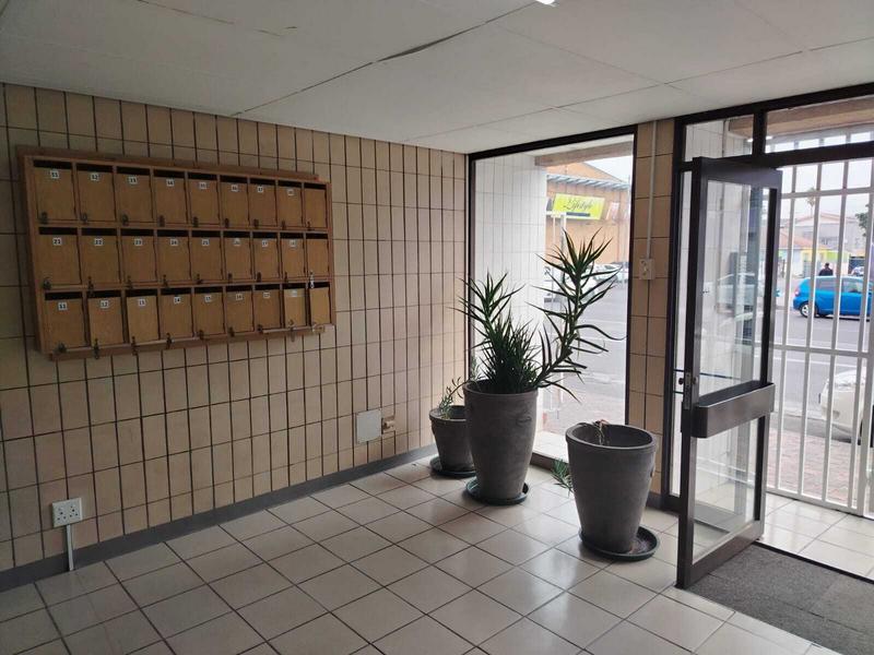 1 Bedroom Property for Sale in Parow Western Cape